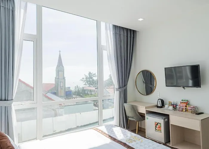Yurii Hotel 2*