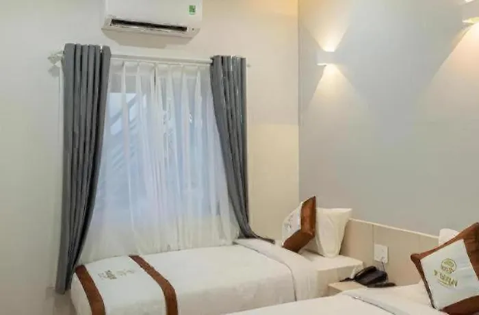 Khách sạn Yurii 2*