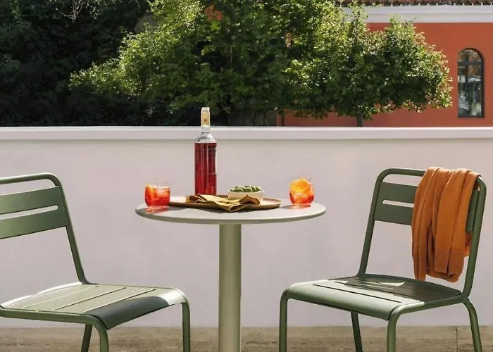Yurii Khách sạn 2*