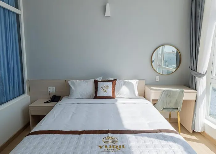 Khách sạn Yurii 2*